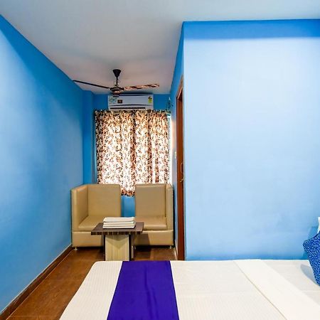 Hotel Blue Abedin Calcuta Exterior foto