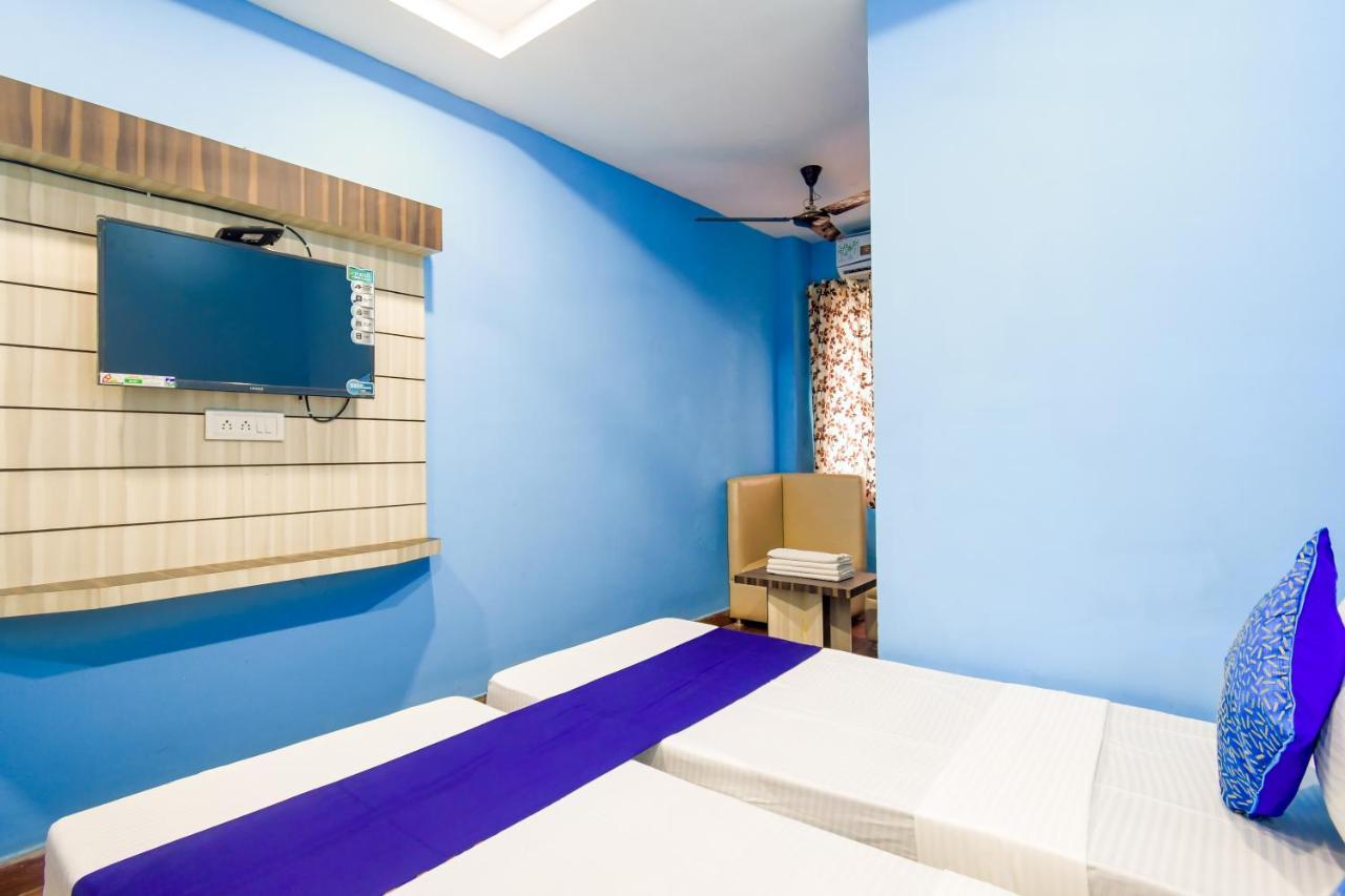 Hotel Blue Abedin Calcuta Exterior foto