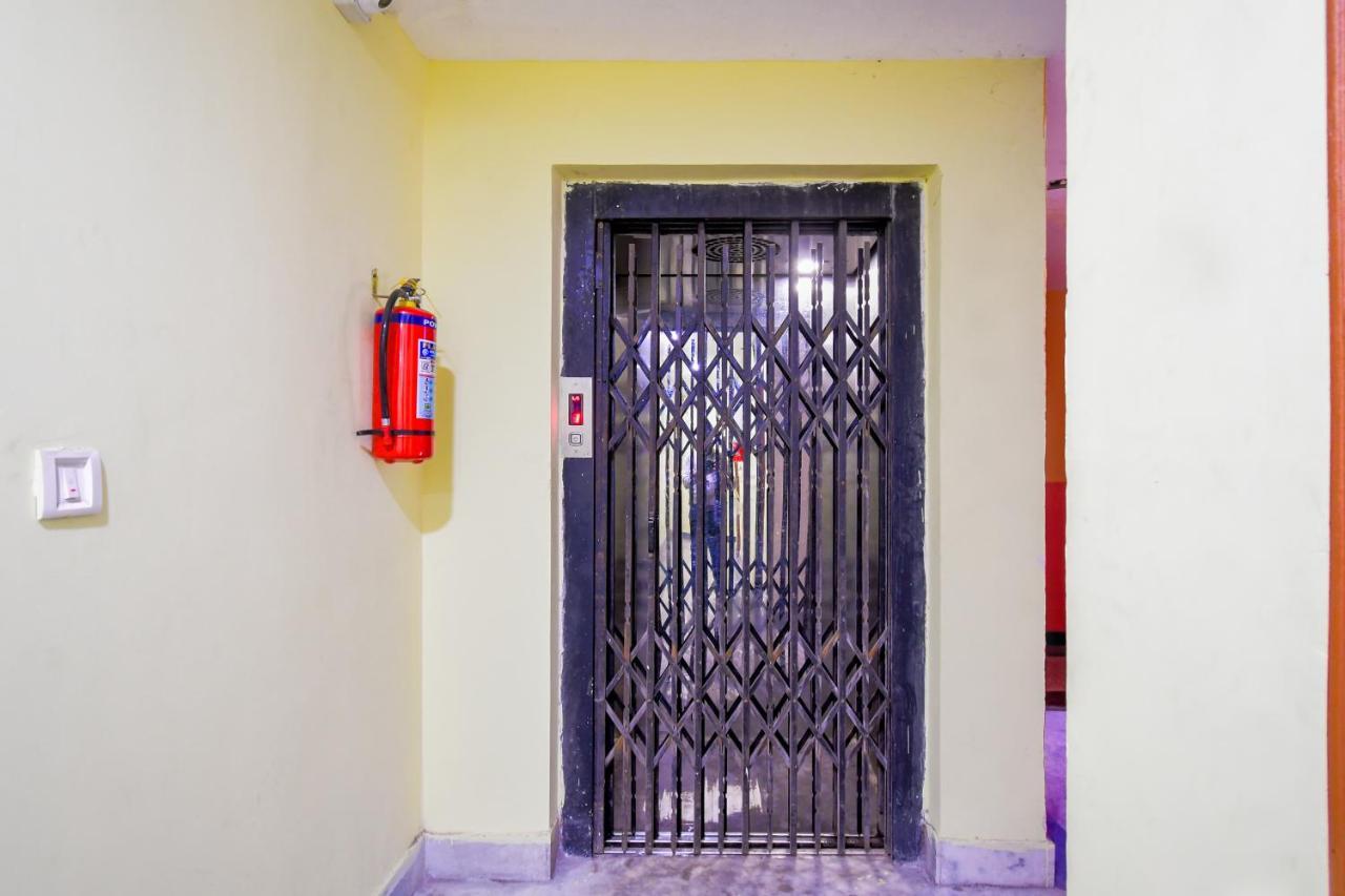 Hotel Blue Abedin Calcuta Exterior foto